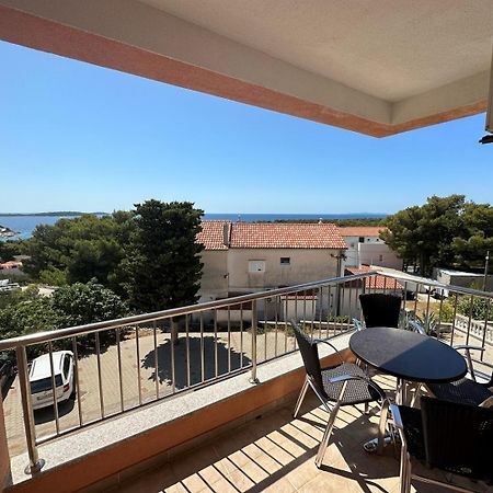 Apartment Visum Primosten Exterior photo